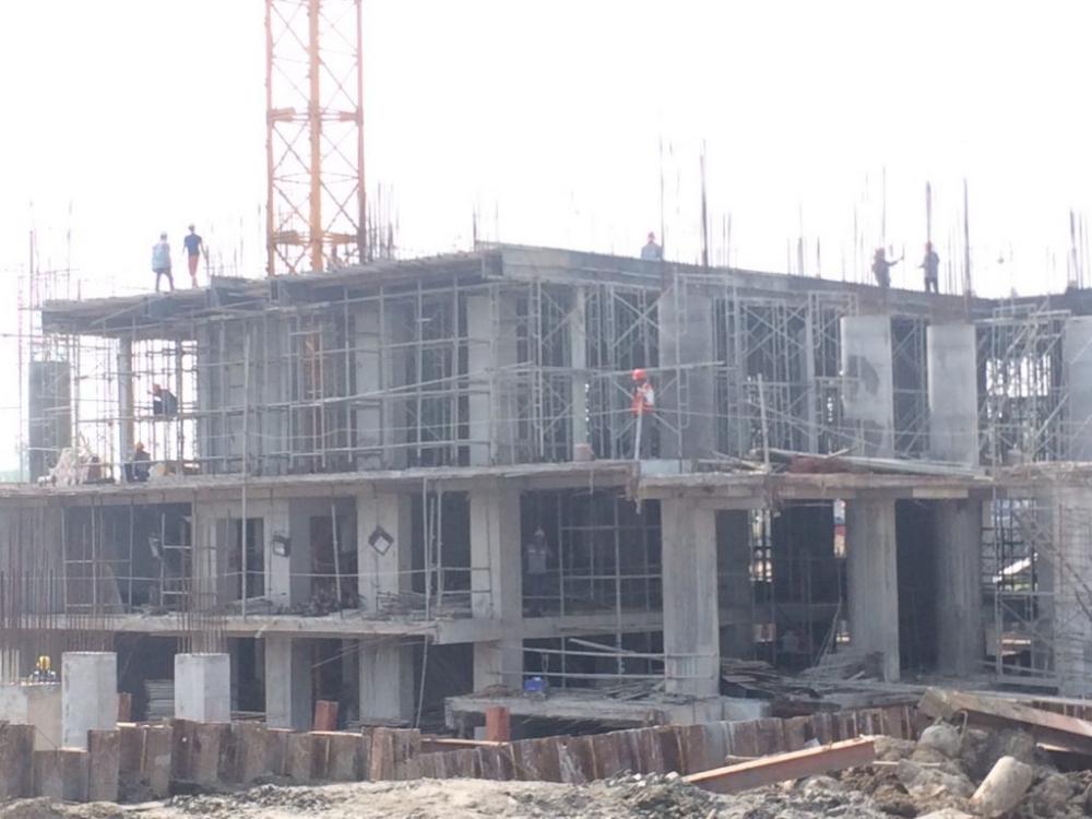 Block D đã lên tầng 4, các block còn lại đã hoàn thiện tầng 3 và đang xây tầng 4