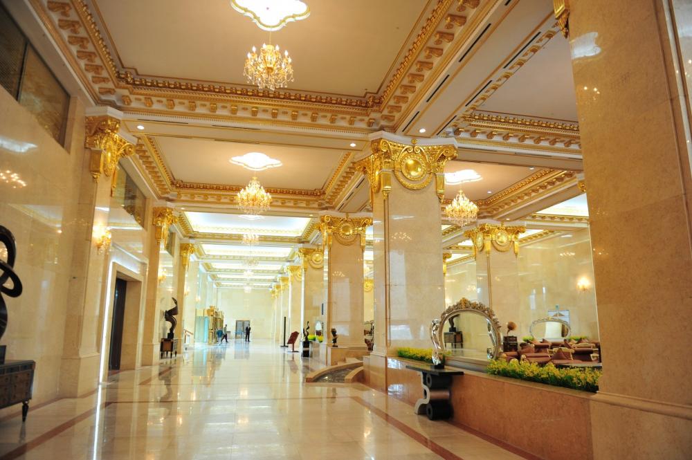 Khách sạn Grand Plaza 6