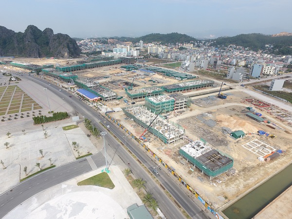 Dự án đang thi công sàn tầng 1