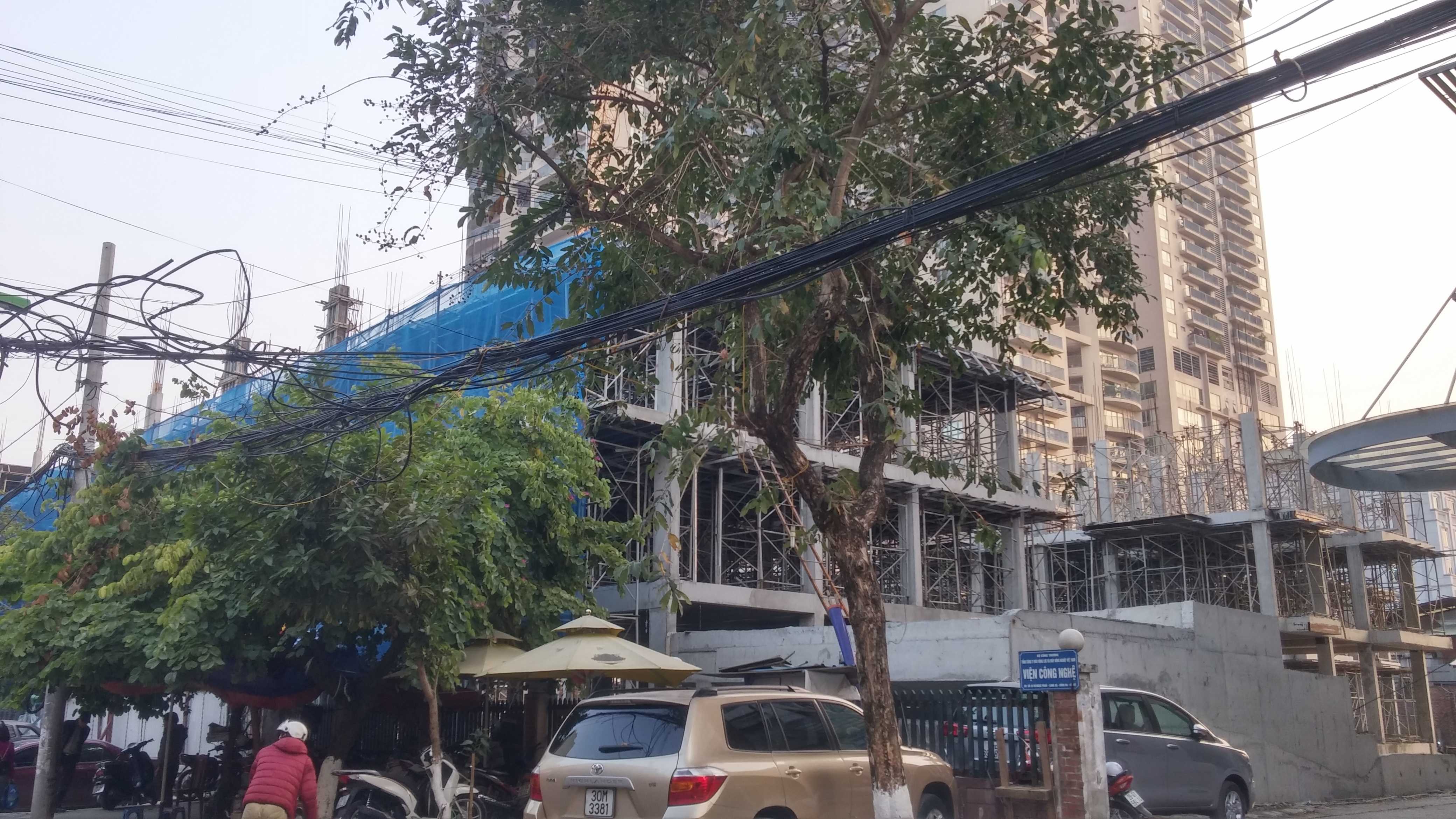 Khối thấp tầng đang thi công tới mặt sàn tầng 5, khối cao tầng đang thi công tới tầng 3