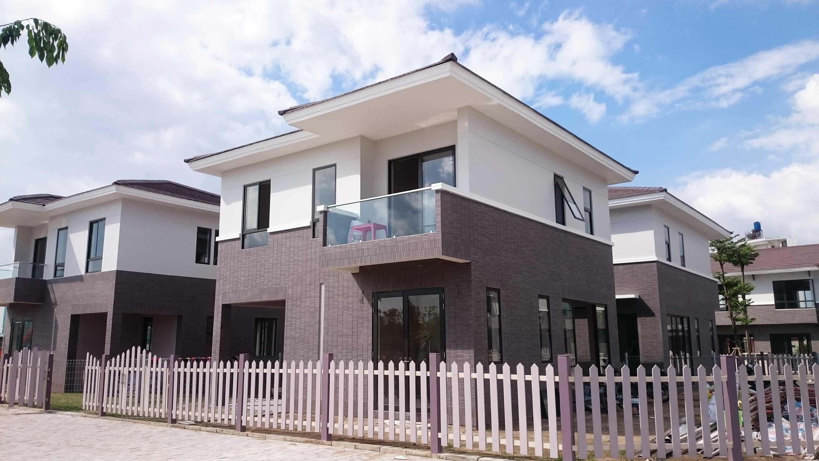 Đã hoàn tất xây dựng nhà ở gói 1, chuẩn bị hoàn tất xây dựng và nghiệm thu nhà ở gói 2