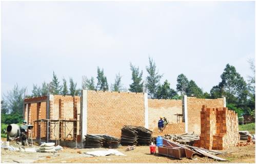 Khu nhà phố tại dự án đang được xây dựng