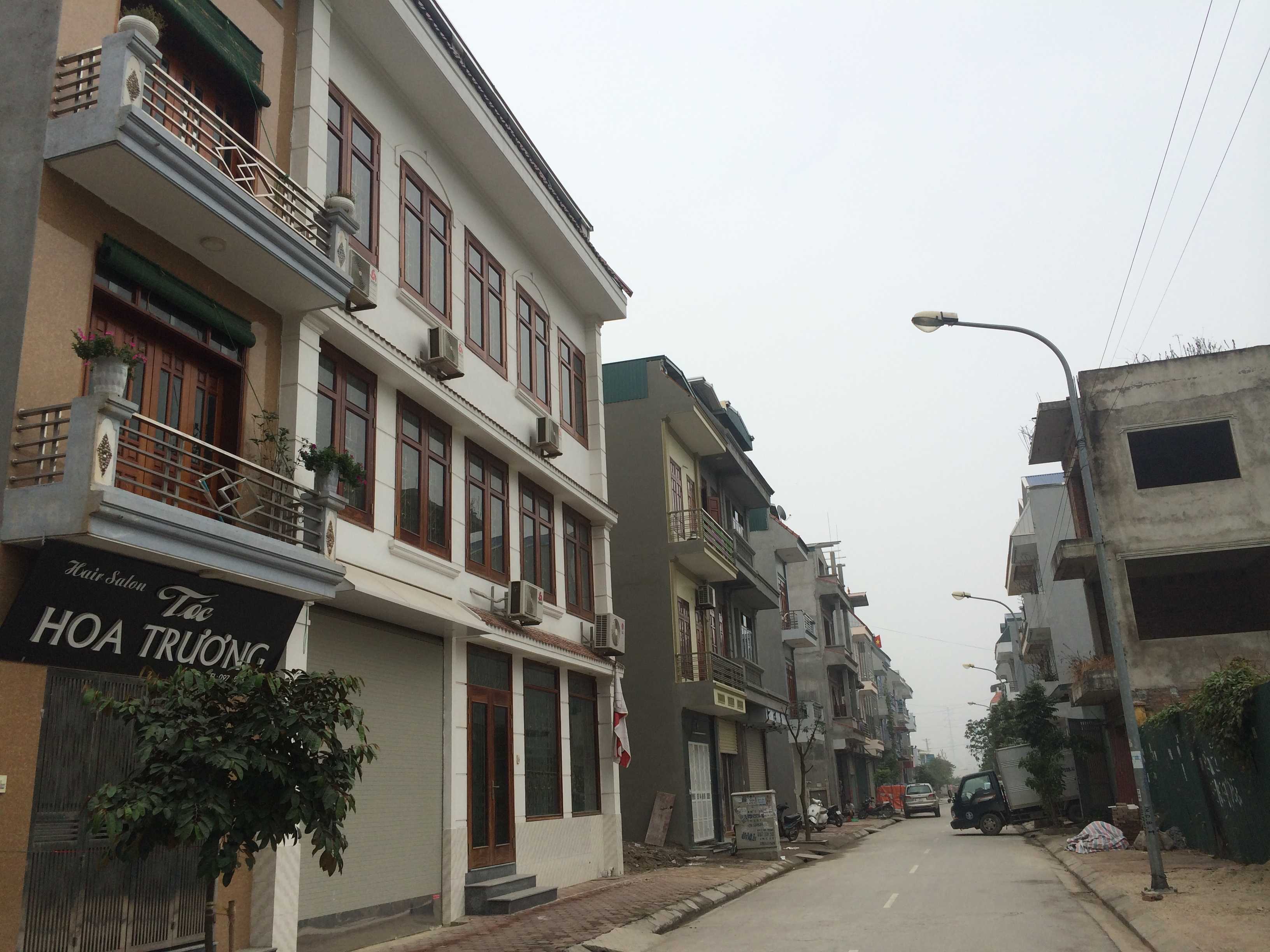 Đất chia lô đã xây dựng và có người ở