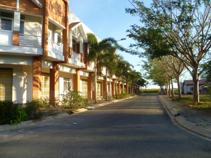 Liền kề Long Hậu