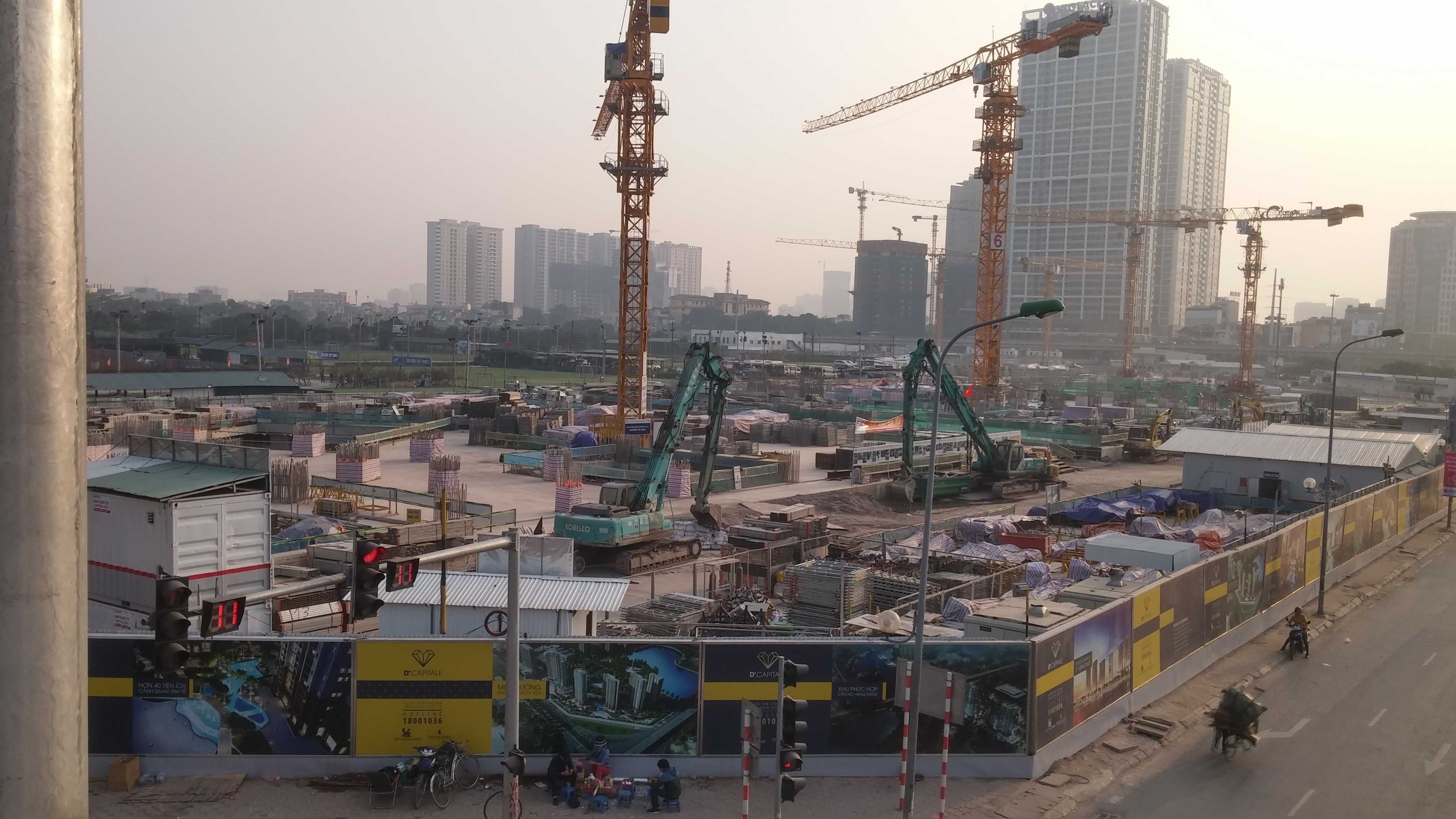 Dự án vẫn đang thi công mặt sàn tầng 1