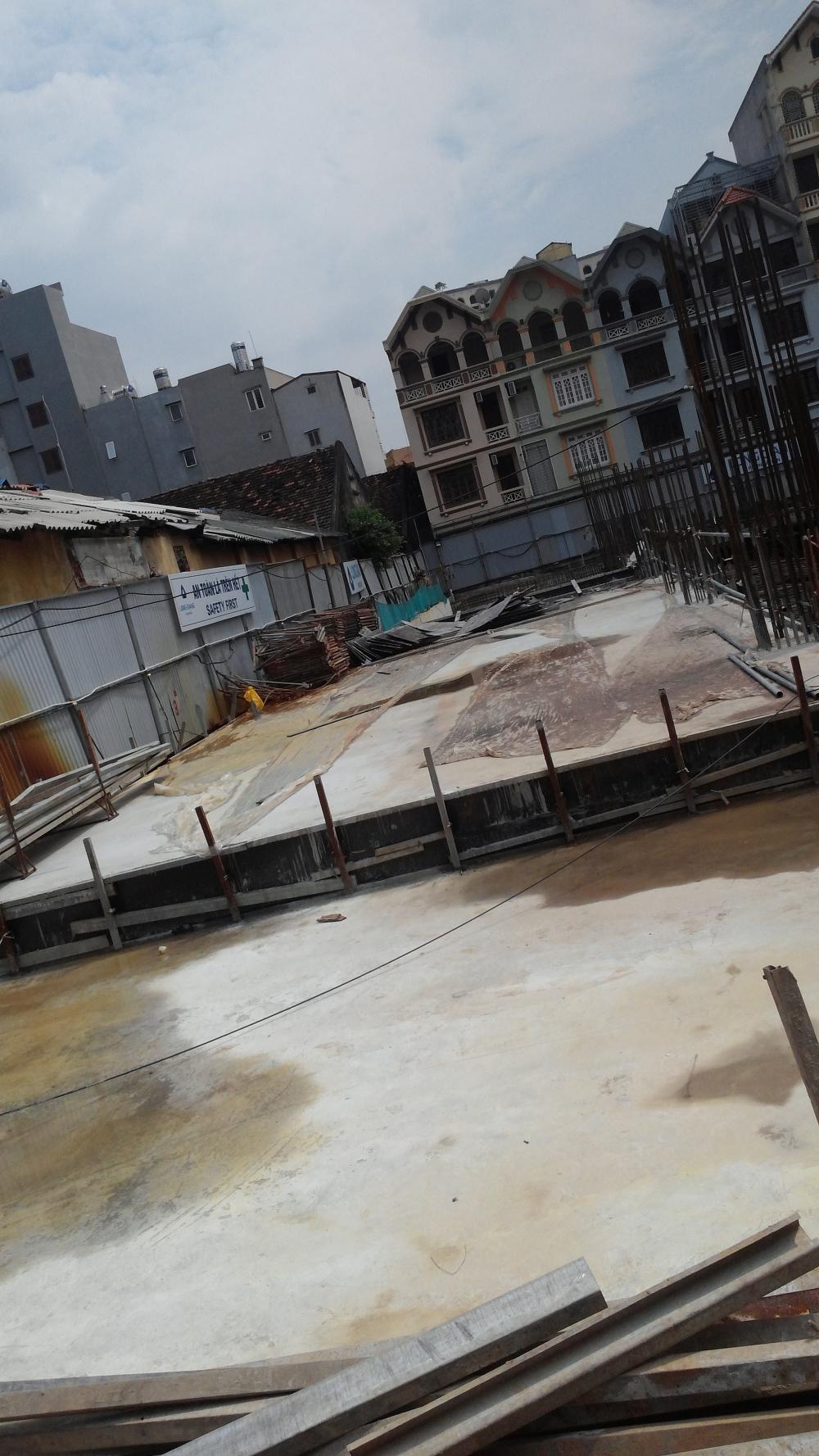 Dự án đang thi công những mặt sàn đầu tiên