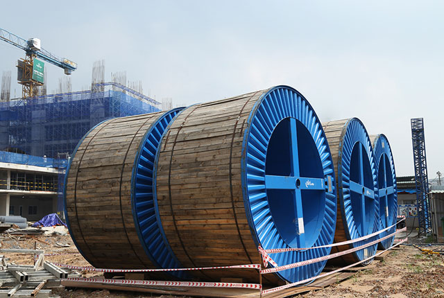 Thi công cáp ngầm điện cao thế (đạt 90% khối lượng)