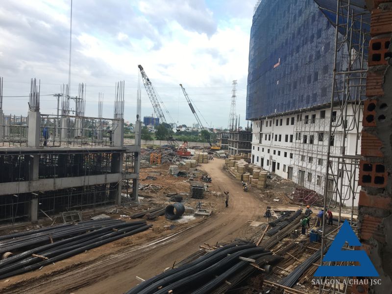 Block B đã hoàn thiện sơn trắng mặt ngoài