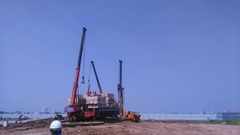 Ép cọc đại trà các Block A,B,C