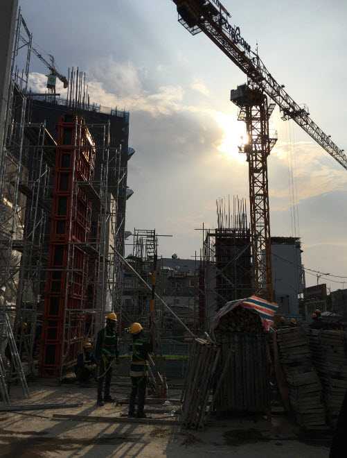 Dự án đang đổ sàn tầng 1