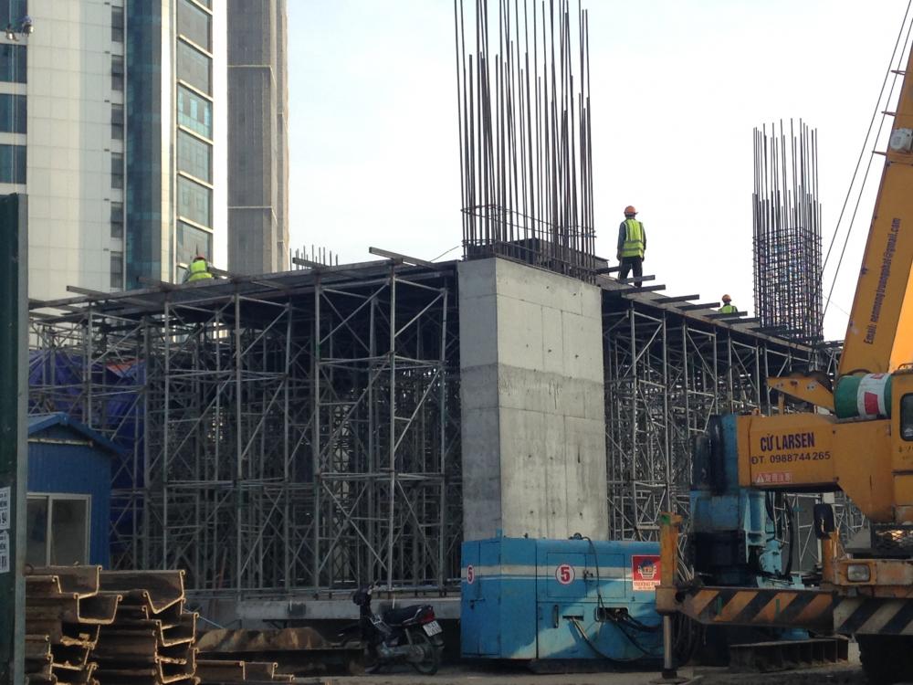 Dự án đang thi công tới mặt sàn tầng 2