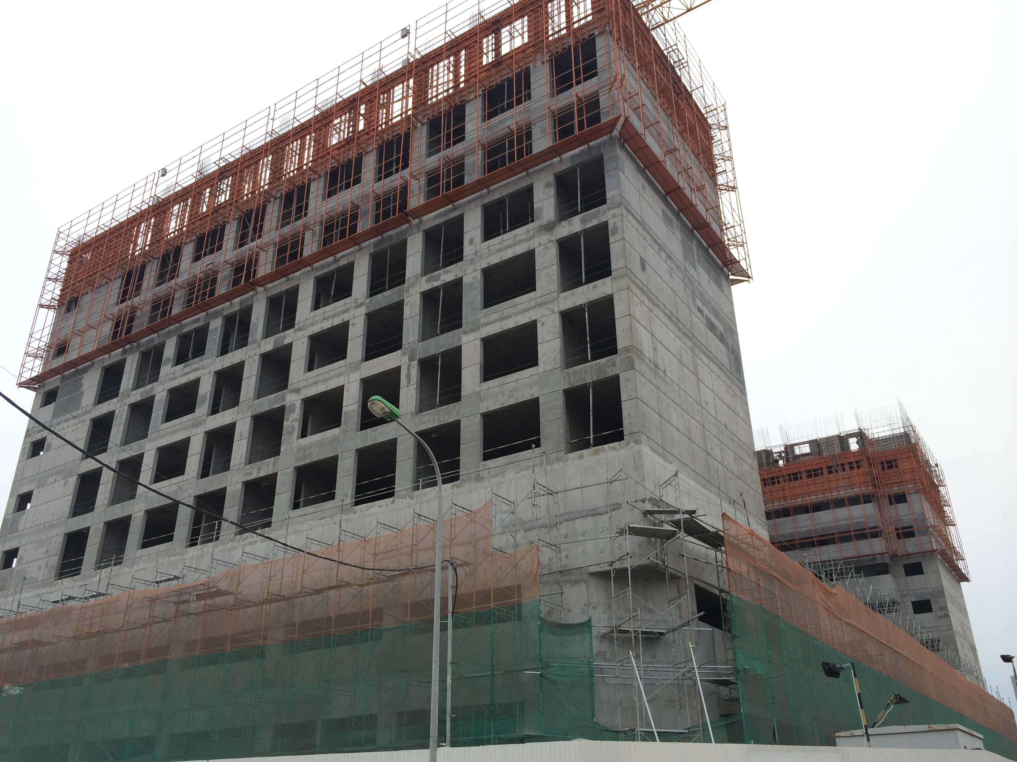 Tòa CT4 đang xây dựng đến mặt sàn tầng 9