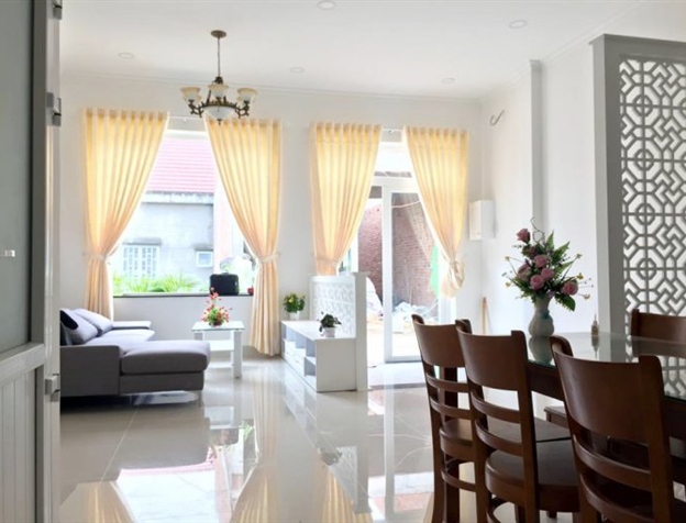 Nhà liền kề Thuận Việt