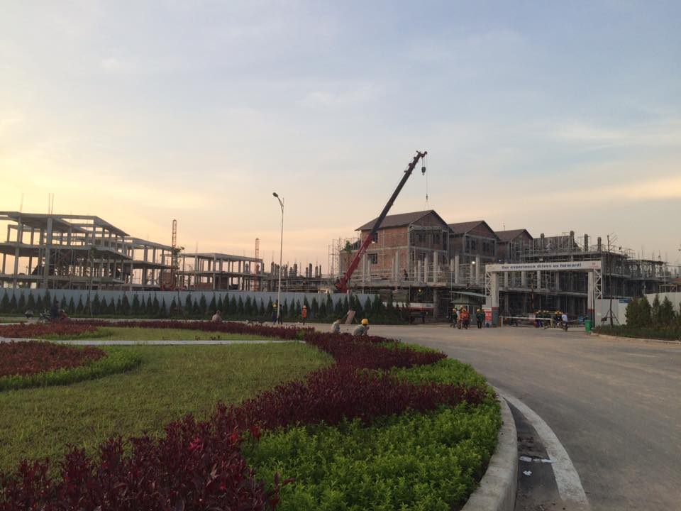 Thực trạng thi công dự án Vinhomes Thăng Long